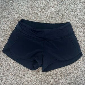 Lululemon LR speed up 2.5 shorts